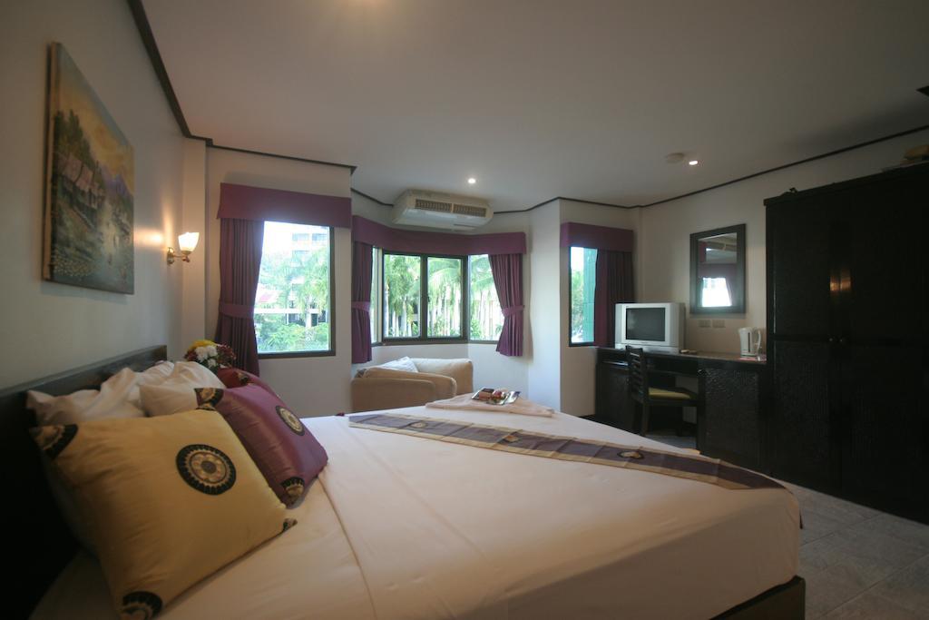 Angus O'Tool'S Guesthouse Karon Exterior foto